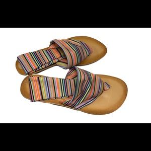 Dirty Laundry Woman’s Multi Color Wide Fabric Sling Back Sandal Size 6.5